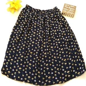 Two Twenty Black Daisy Skirt with Pockets
